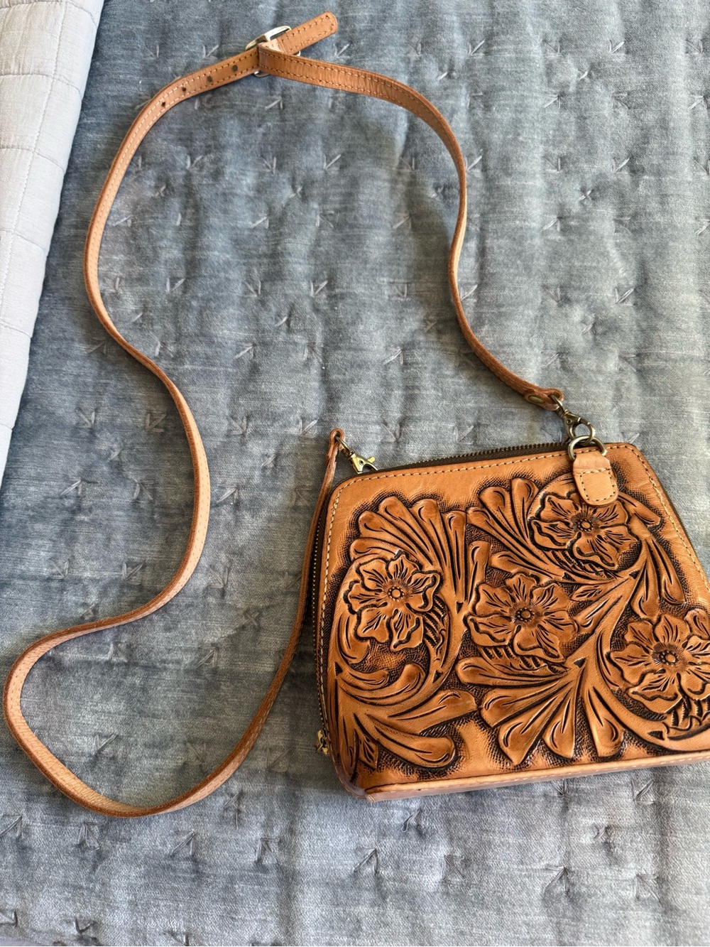 Handtooled Floral Leather Crossbody Bag - Tan